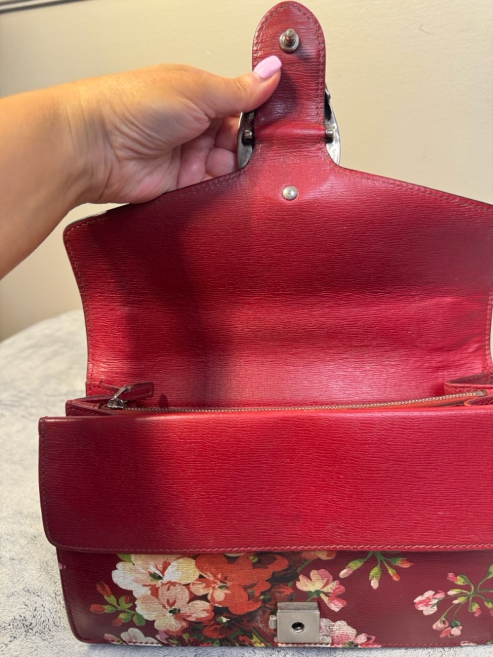 Gucci Dionysus Leather Medium Red Floral Shoulder Bag - Picture 12 of 17